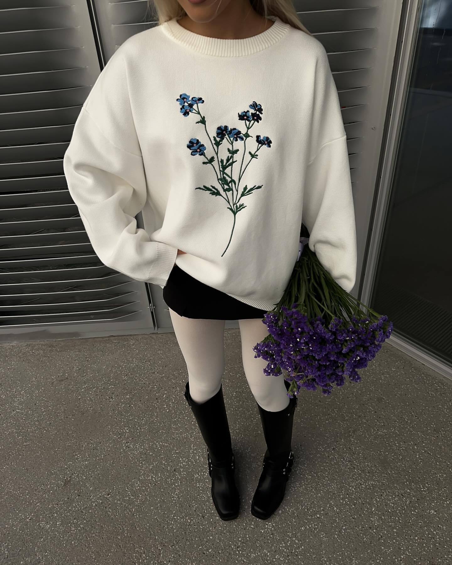 Autumn Flower Embroidered Crew Neck Sweater